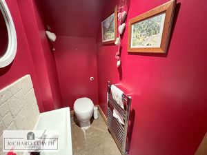 Washroom/WC- click for photo gallery